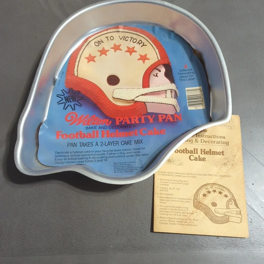 Wilton Football Helmet Vintage 1979 Cake‎ Pan With Instructions